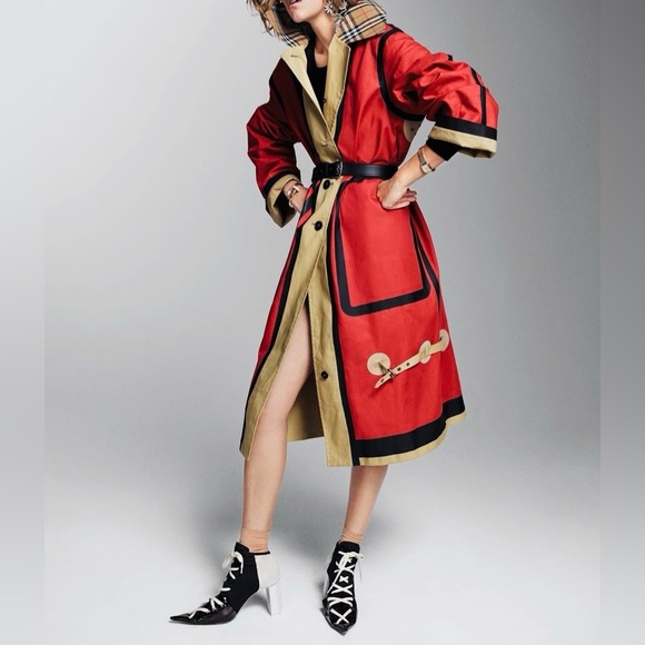 BURBERRY Bonded Cotton Oversized Seam-sealed Car Coat In Red/beige - Picture 16 of 16